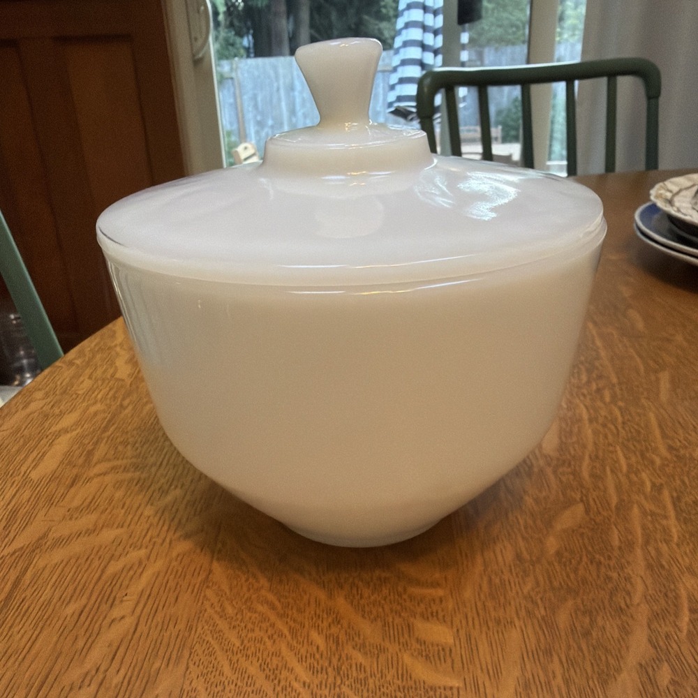 Vintage Federal Glass Milk Glass Covered Mixing Bowl White Opaque Lid Collection